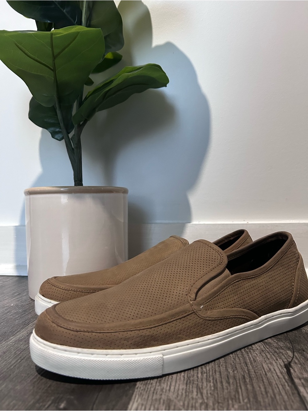 Crevo Aerox Tan Slip-On Sneakers Men’s Size 12 Casual Loafers MSRP $89 New
